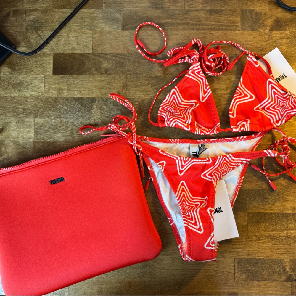 TRIANGL-  VINCA - ELVI RED STAR TRIANGLE BIKINI SET